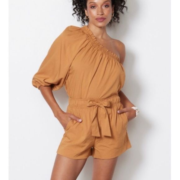 Evereve Shane One Shoulder Top Burnt Gold Size Large - Picture 2 of 12